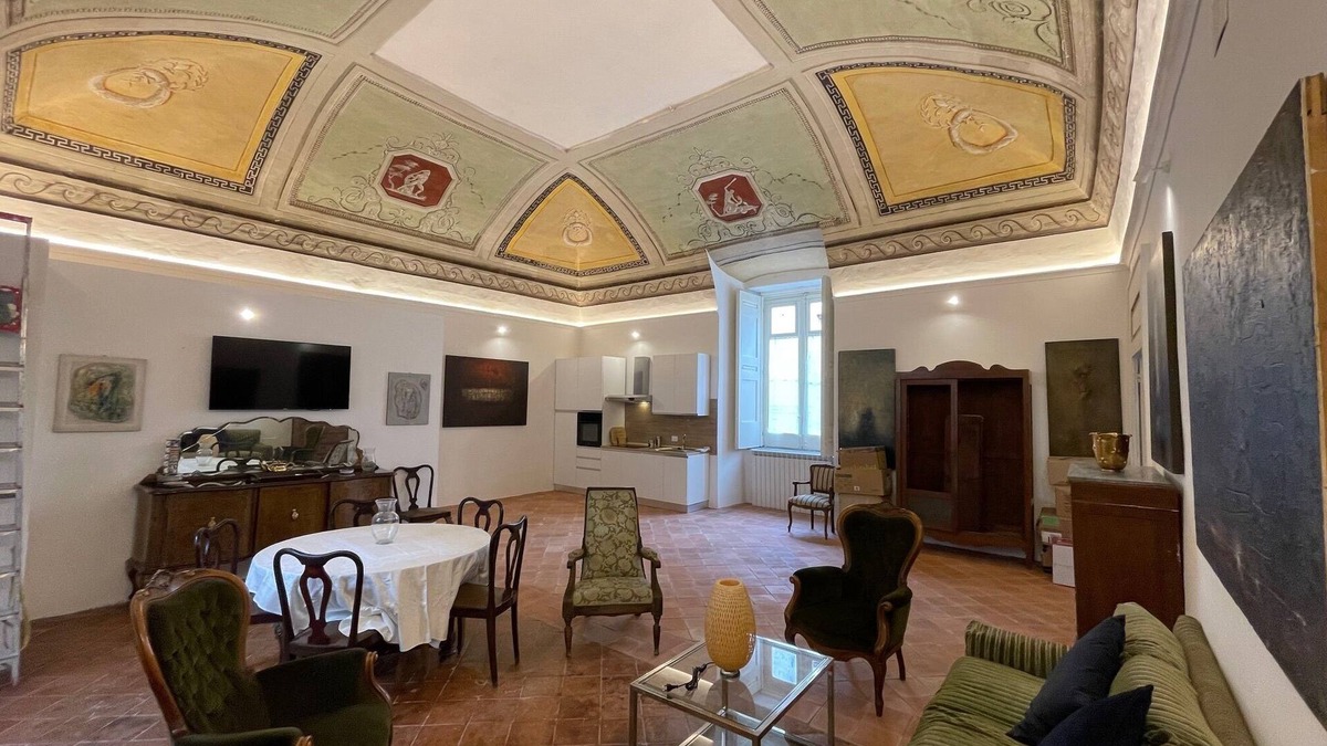 Historical Center House | “The Royal Gallery Loft” in Historical Palace - downtown