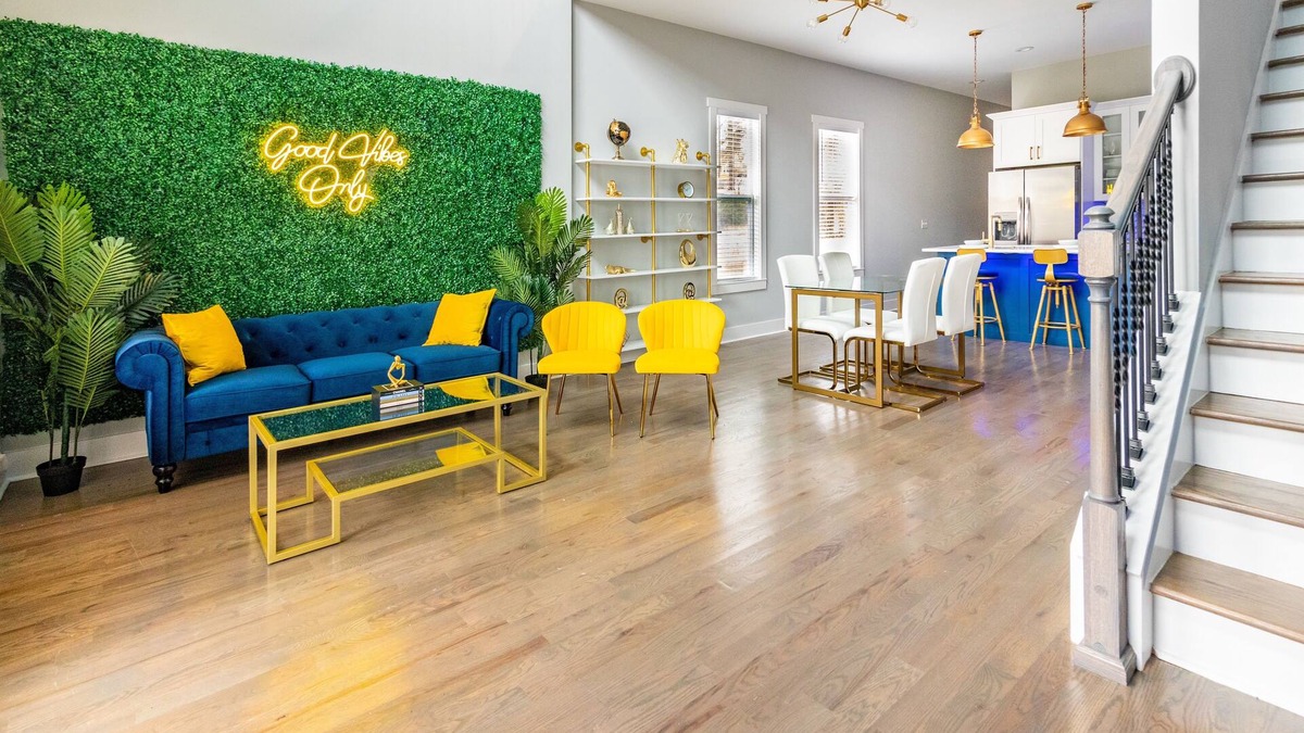 Pittsburgh House | The Royal Luxe 7 minutes from downtown