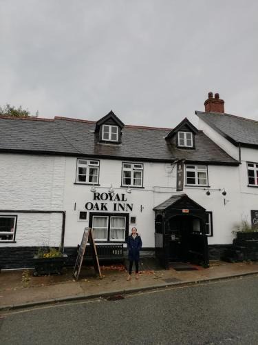 Kington Hotel | The Royal Oak