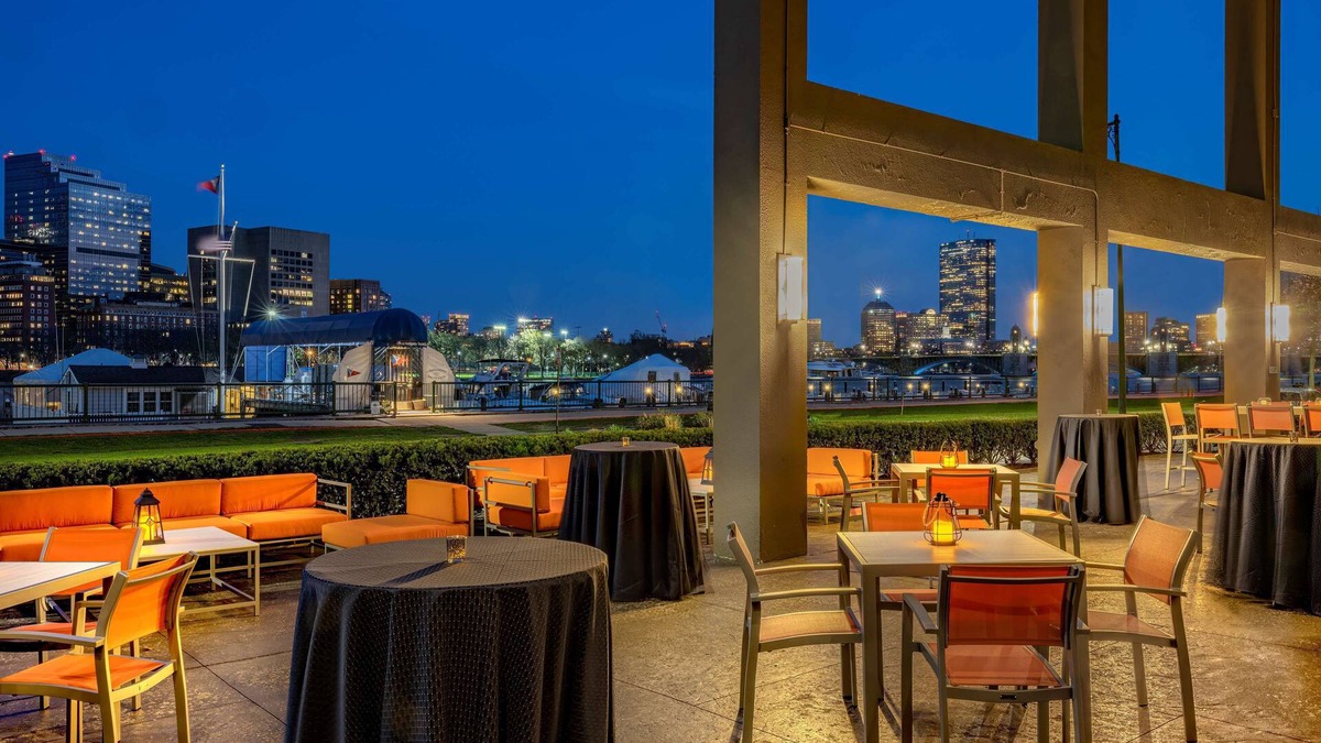 East Cambridge Hotel | The Royal Sonesta Boston