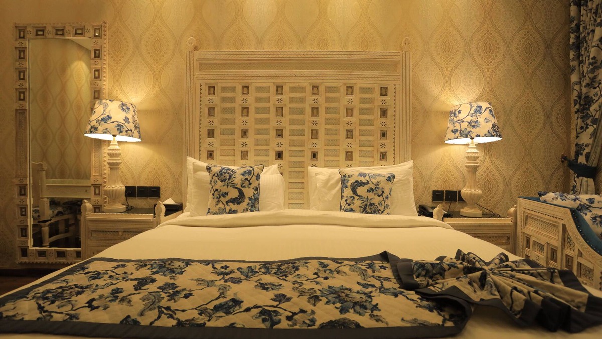Samalkha Hotel | THE ROYAL VENETIAN