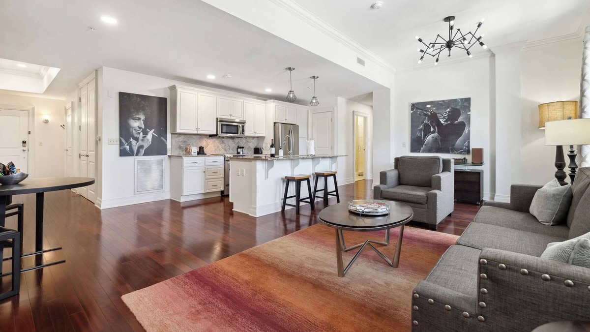 Fayetteville Condo | The Ruby - Condo on Dickson St - Walk to UofA
