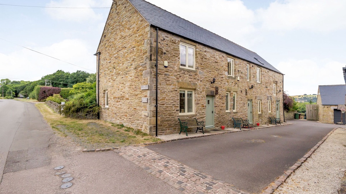 Chesterfield Cottage | THE RUMBLINGS 1, pet friendly, character holiday cottage in Barlow
