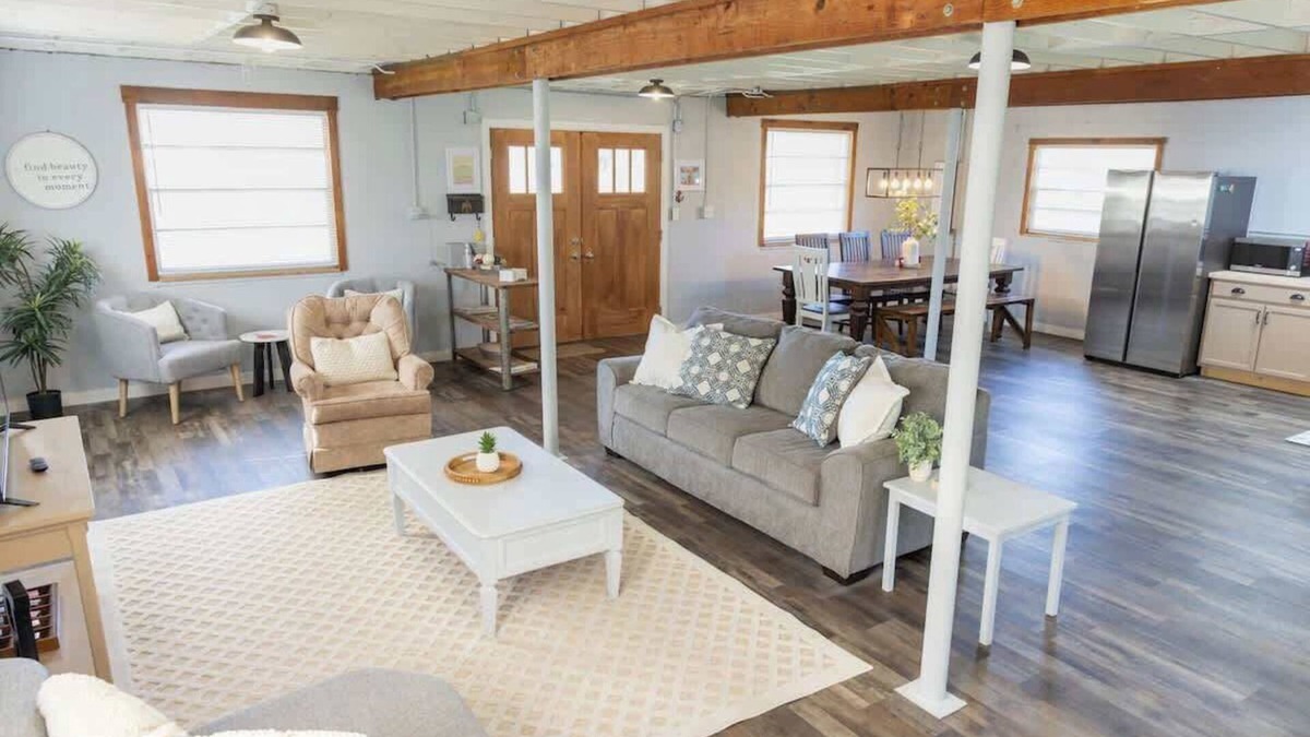 Plant City Apartment | The Rustic Reed Barn