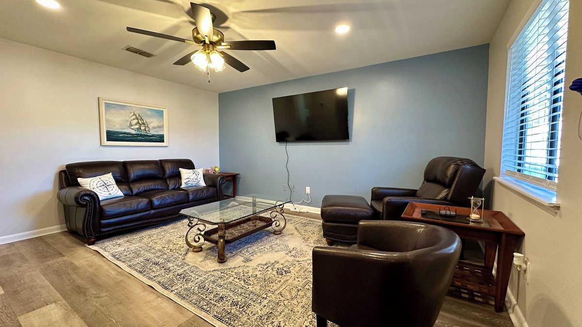 Kingsland Apartment | The Sailor's Suite