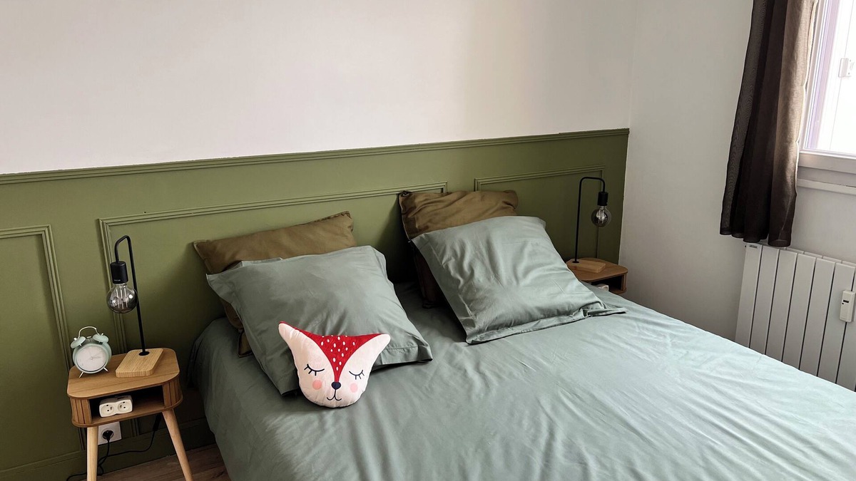 Saint-Cyr-l'Ecole Apartment | The Saint-Cyrien smile! Near Versailles and Saint Quentin en Yvelines.