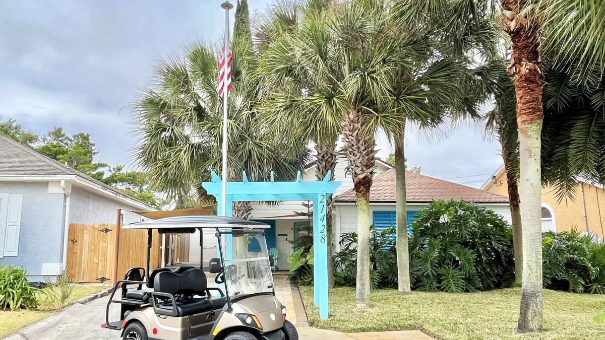 Riviera Beach House | The Salty Marlin - Golf CartBeachPier Park30A
