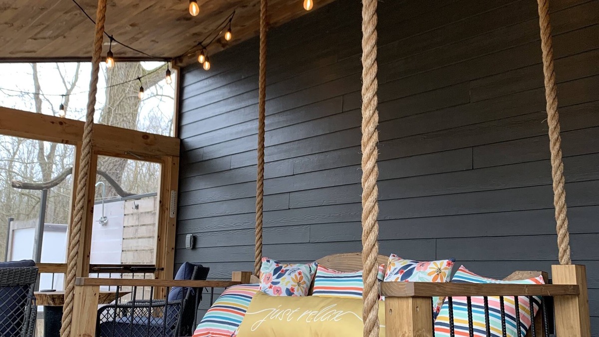 Cassopolis Apartment | The Sanctuary at Eby Farms