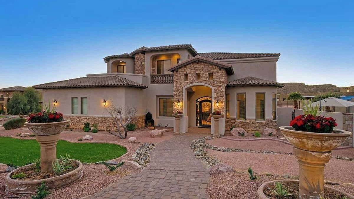East Mesa House | The Sanctuary Summary