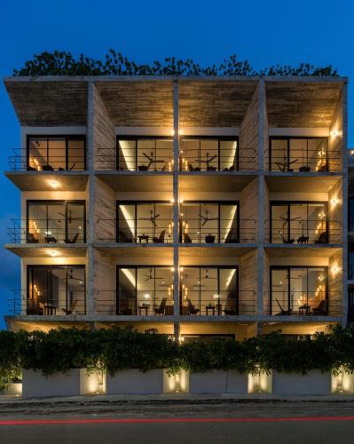 Luis Donaldo Colosio Apartment | The Sands Boutique Condos