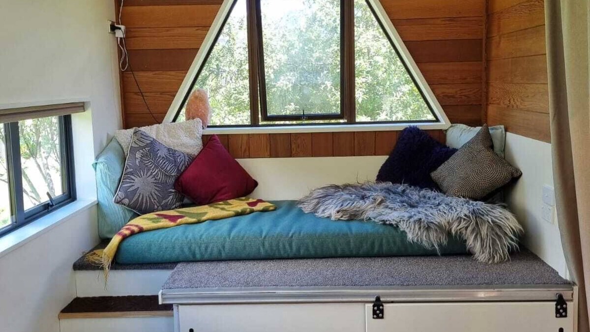 Glenorchy Cabin | The Santuary, spacious Tiny home nestled in the mountains