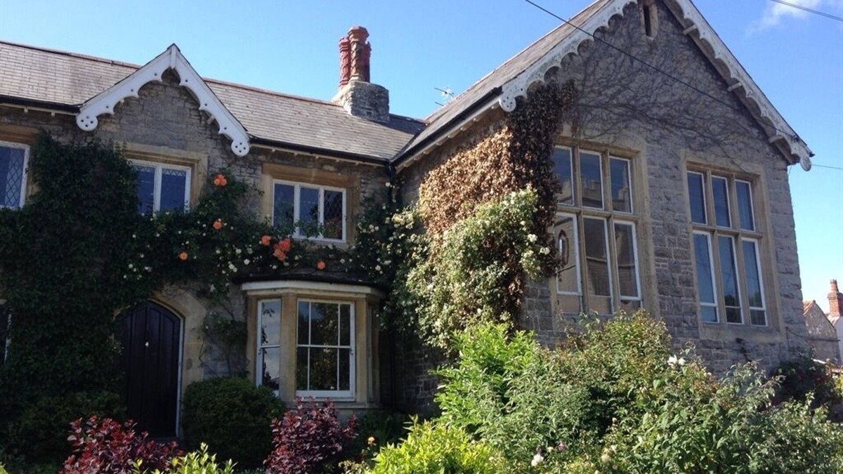 Woolavington Bed & Breakfast | The School House