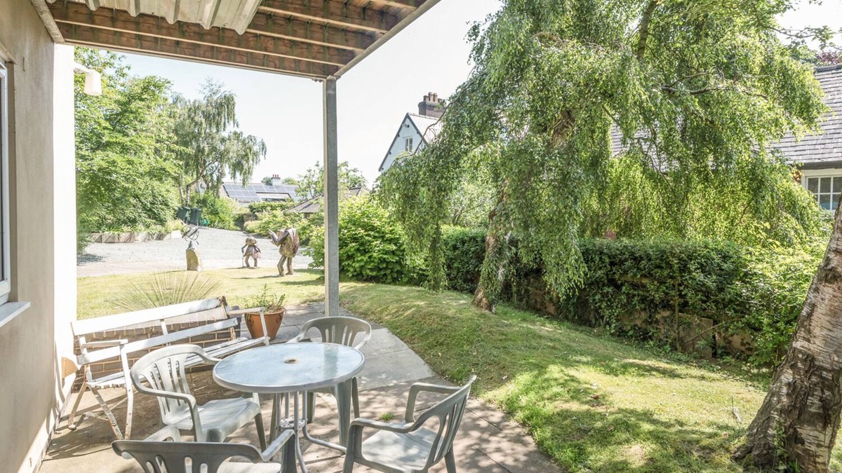 Bishops Castle Cottage | The Schoolhouse Bakehouse