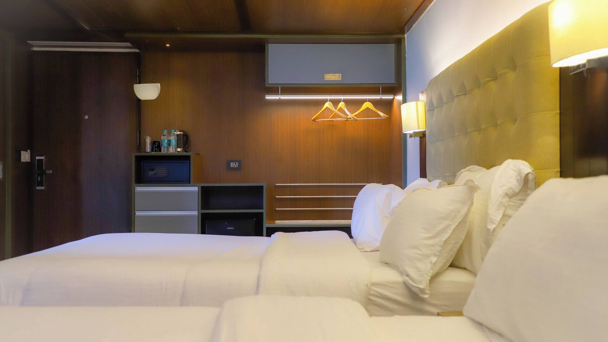 Mangalore Hotel | The Sea View