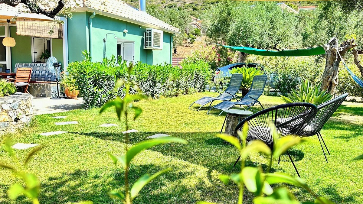 Kalamata Villa | The Secret Garden at Villa Georgia Kalamata nPet Friendly