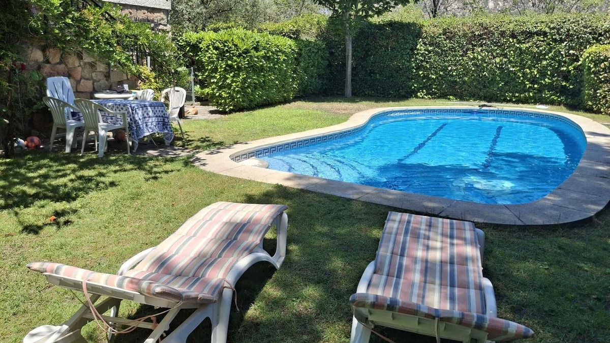 Mataelpino Apartment | *THE SECRET GARDEN*: charming house in El Boalo (Sierra of Madrid)