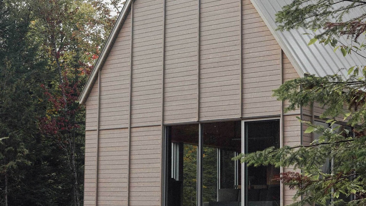 Chertsey Ski Chalet | The Serene Summary: T