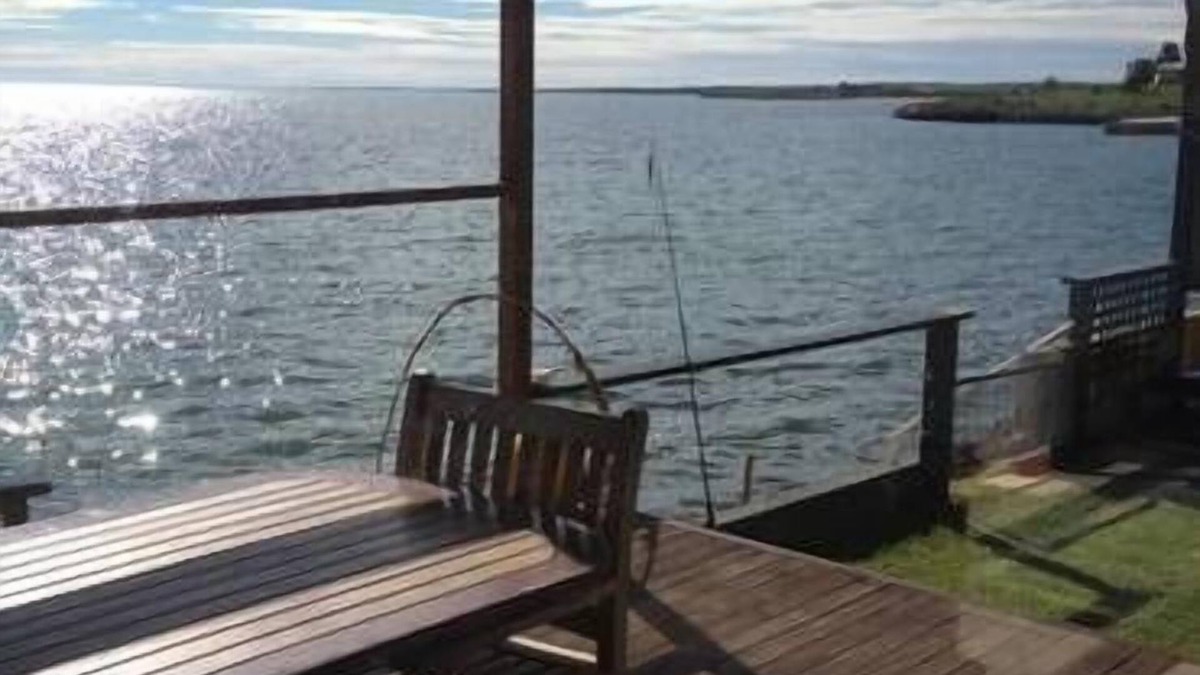 Ripon House | The Shack - Absolute waterfront