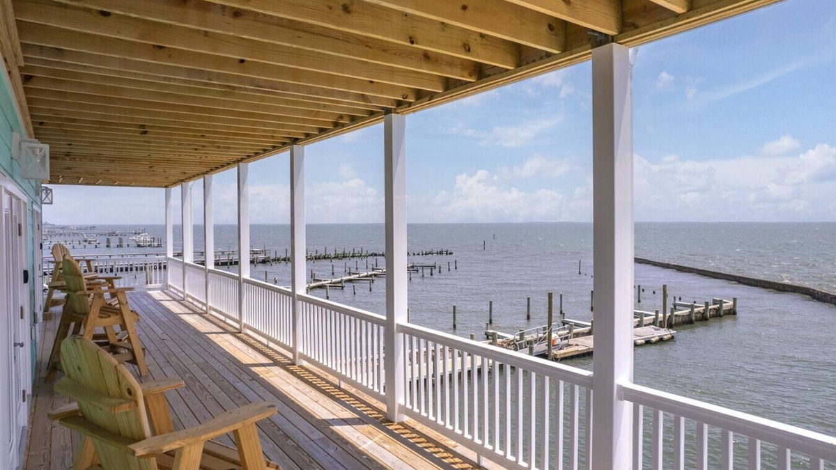 Harkers Island Apartment | The Shackleford at Lookout Harbor
