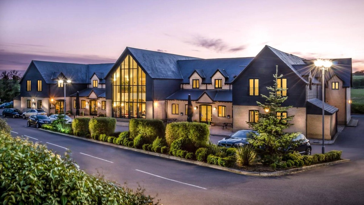 Sharnbrook Hotel | The Sharnbrook Hotel