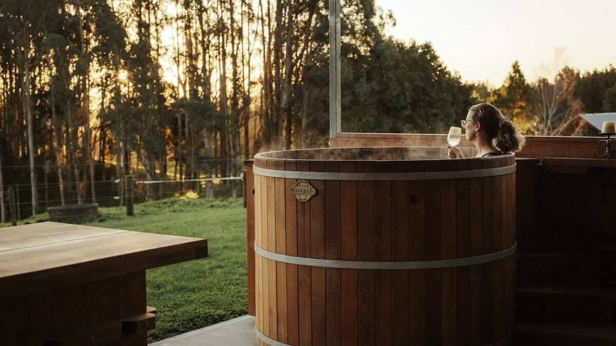 Tikitere House | The Shed Retreat | Rural Getaway | Cedar Hot Tub