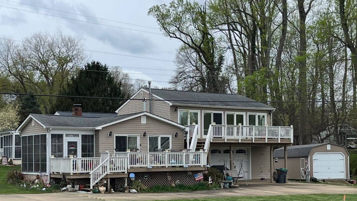 James Monroe House | The ShellHunter getaway at Fairview Beach.The perfect place to disconnect.