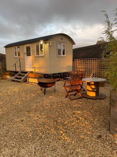 Brackley House | The Shepherd's Hut