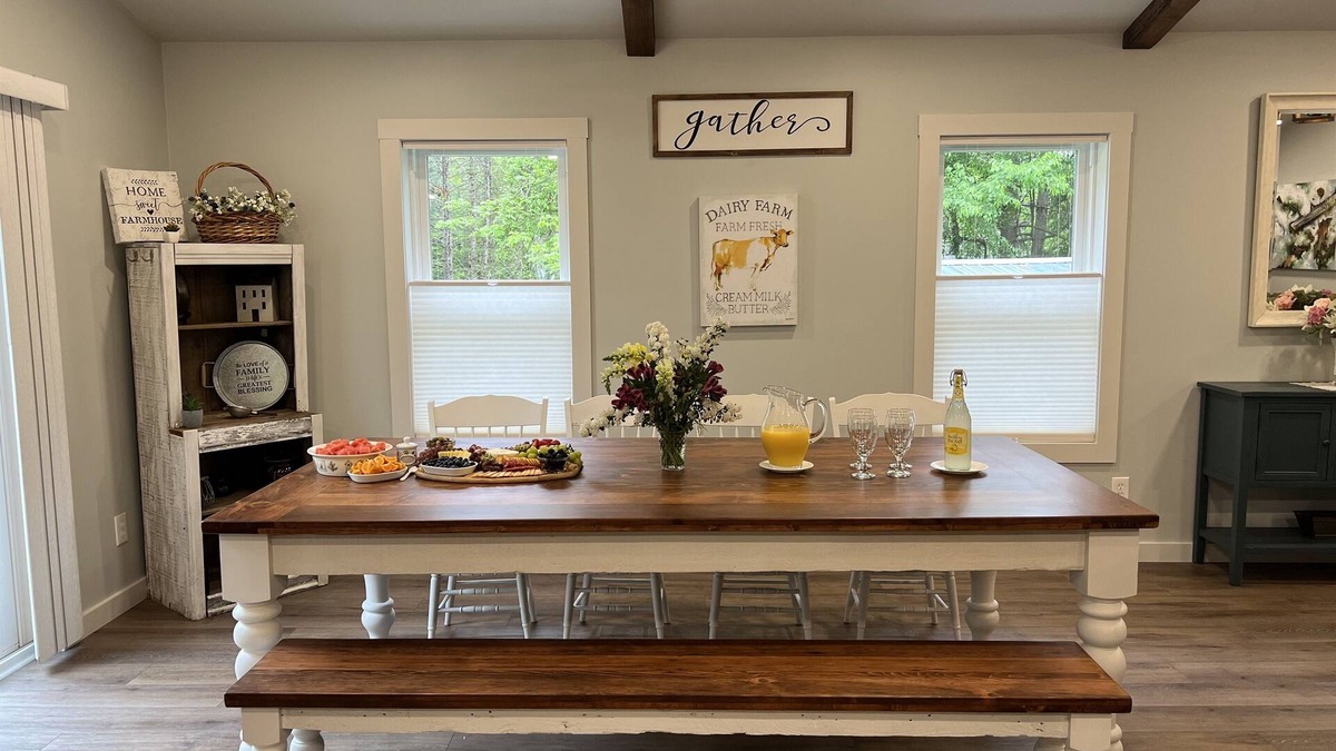 Maryland House | The Silliman House - New renovation, Farmhouse Chic, close to baseball parks