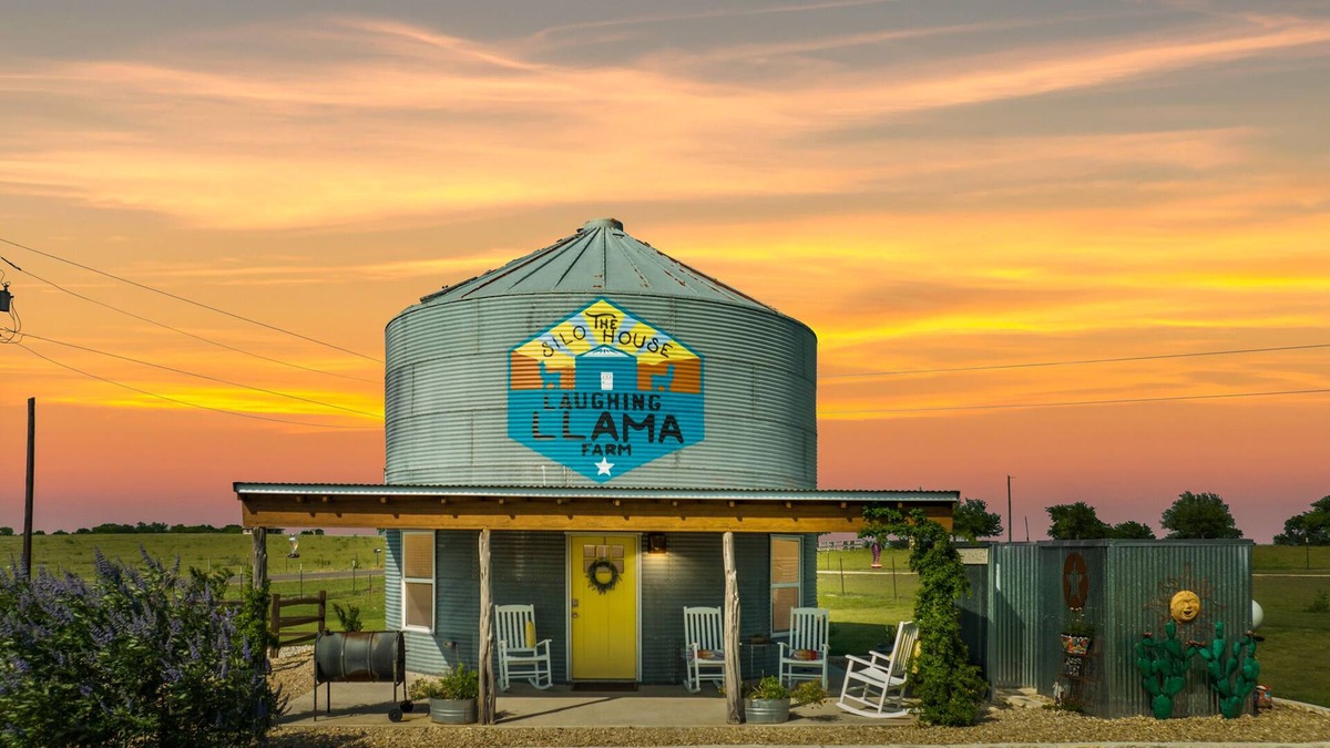 Troy House | The Silo House At Laughing Llama Farm
