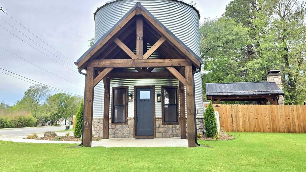 Springdale House | The Silo House | Bold Modern Design