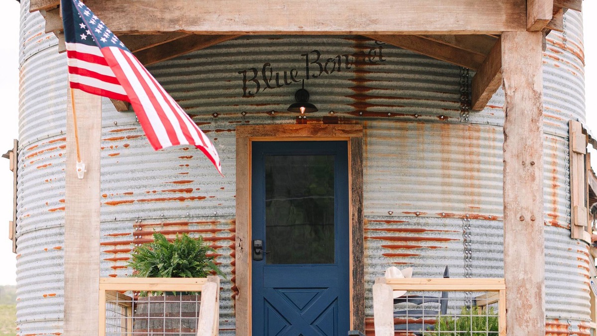 Lynchburg Other | The Silos at Promise Manor "Duke". Farm stay mins from historic Lynchburg, TN.