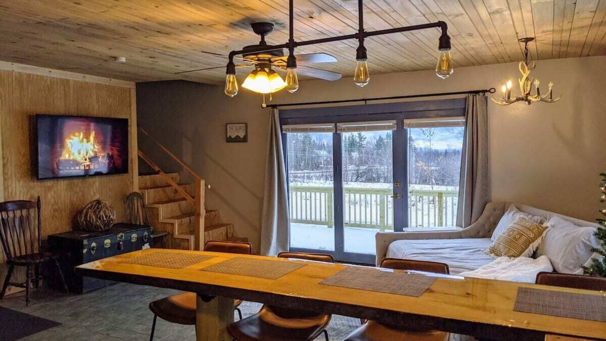 Jefferson Cottage | The "Ski Patrol" Cottage at Applebrook - Direct Mountain Views!
