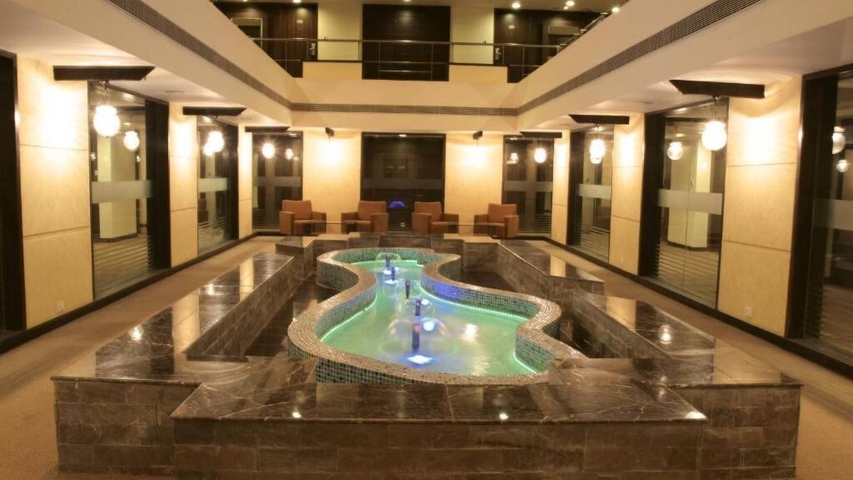 Thaltej Hotel | The Sky Imperial Thaltej