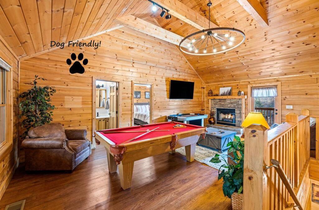 Pigeon Forge House | The Sly Fox - Recently Updated/Ideal PF Location