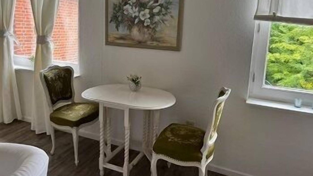 Hamburg-Barmbek Apartment | The small furnished apartment is approx. 23 m2 and is located in our apartment house Kunaustraße.