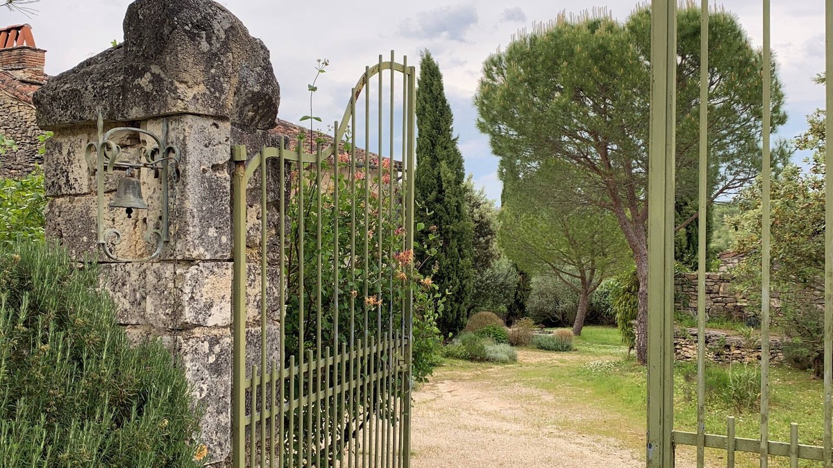 Aujols Other | The small sheepfold of Mas du Prieur, exceptional setting, swimming pool, nature