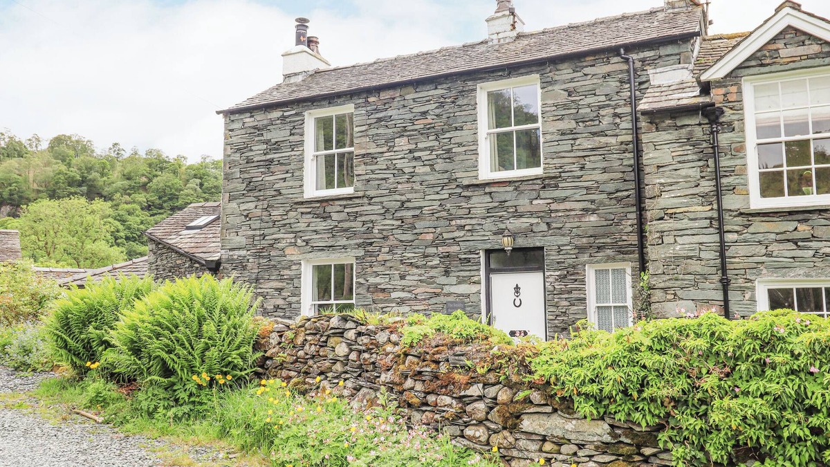 Borrowdale Cottage | THE SMITHY, family friendly, with open fire in Keswick