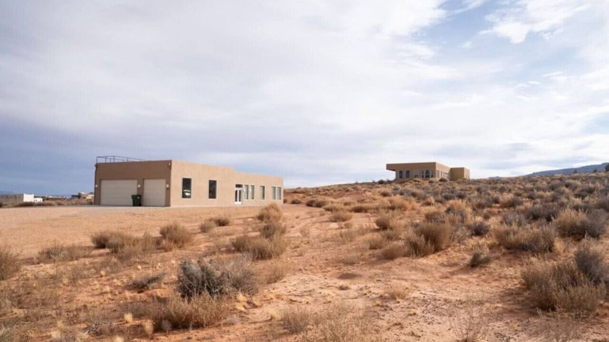 Big Water House | The Smoking Mirrors~ Dual Luxury Home Experience
