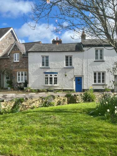 West Buckland House | The Snuggery Cottage