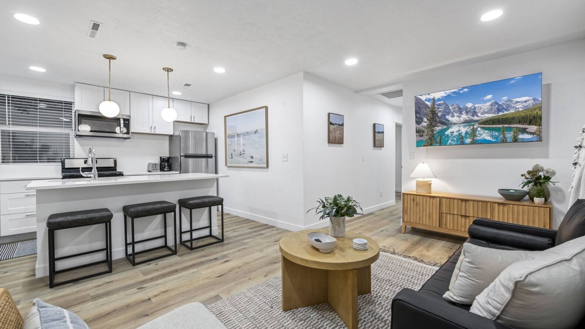 South Jordan Condo | The SoJo Nest