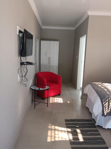 Abaqulusi House | The Space Guesthouse Mondlo