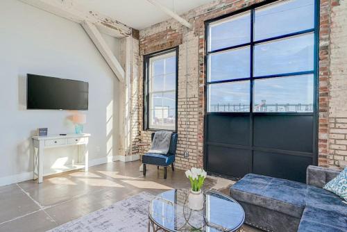 Newport News Apartment | The Speakeasy Downtown Newport News
