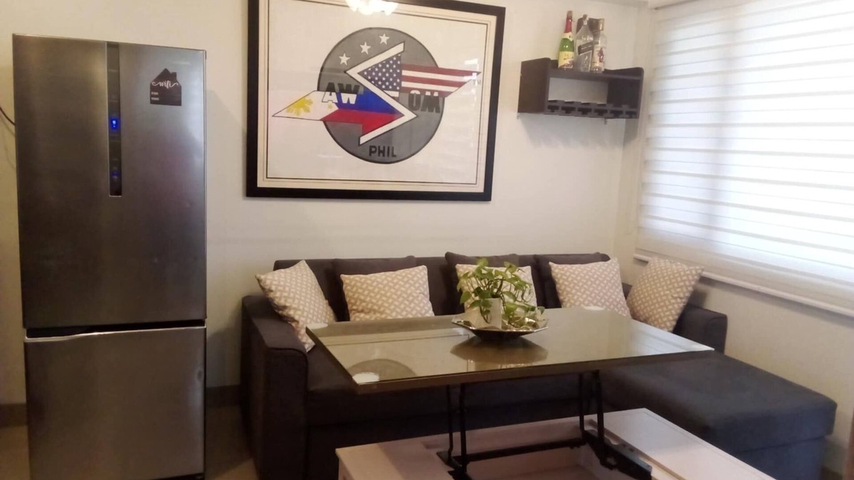 Barangay 76 Condo | The SPLENDOR: Comfortable living by Awsom Phil