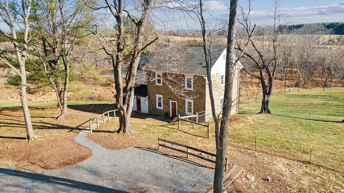 Waterford Other | The Spring House: Entire Home Rental on 74-acre, Scarlet Springs Farm