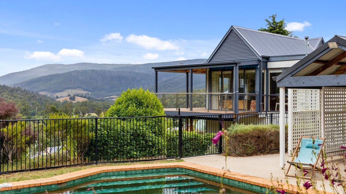 Marysville House | THE SPRINGS - Something for every season