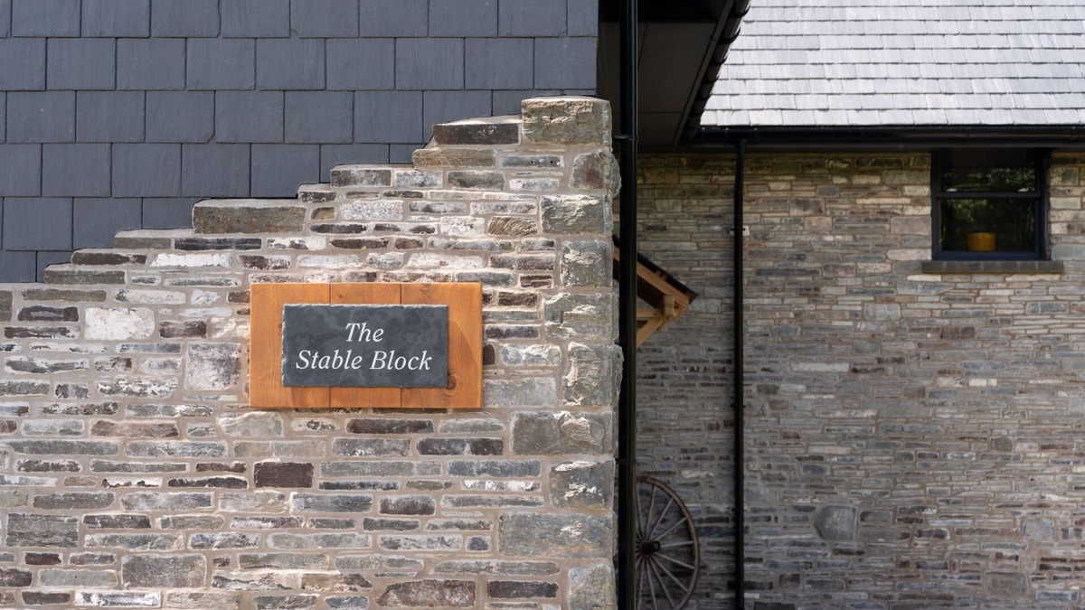 Kidwelly House | The Stable Block - Tanylan Farm