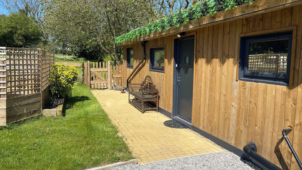 Winestead House | “The Stables” A perfect pet friendly property with very large secure garden