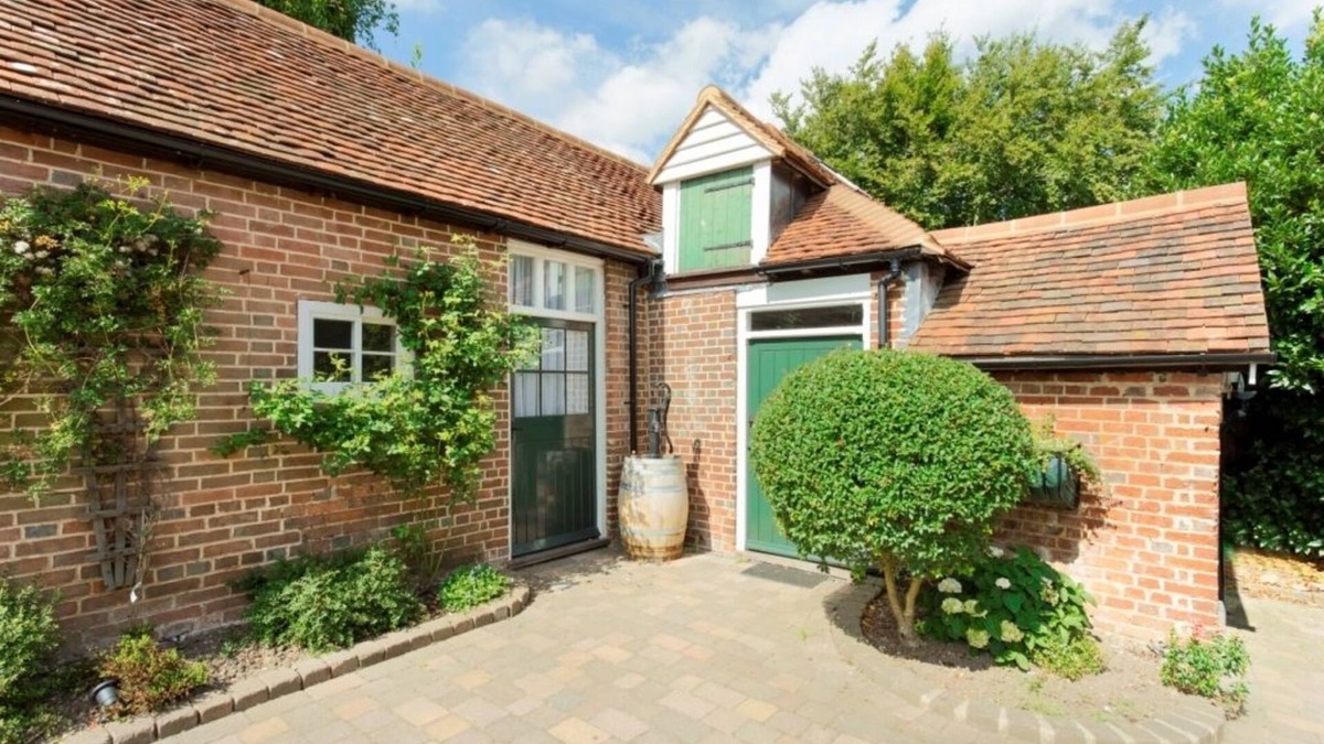 Boreham Street Cottage | The Stables at Boreham House