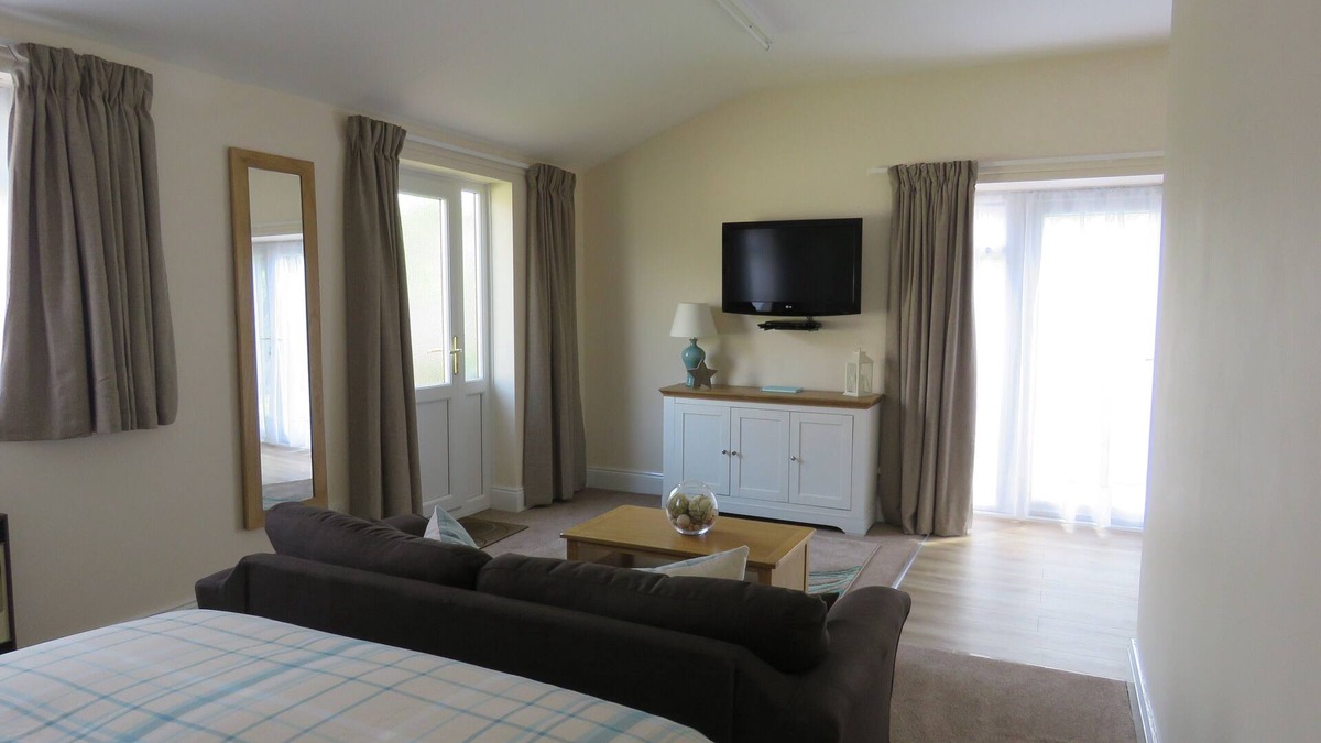 Cheddar House | The Stables at Nyland View (Cheddar)