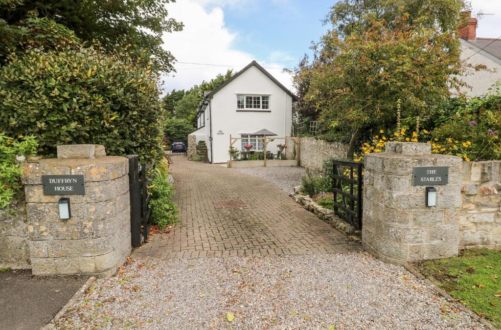 Saint Athan House | The Stables